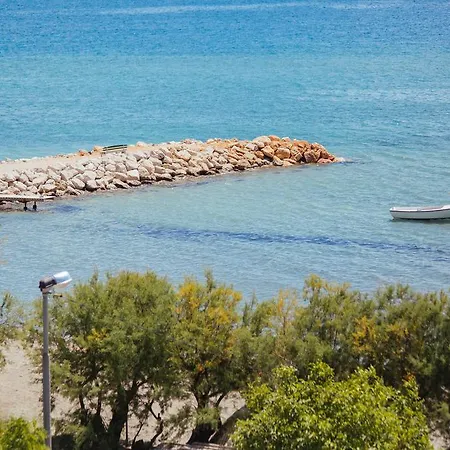 Sea View אומיס