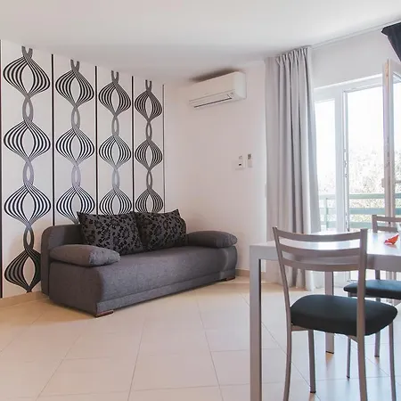 公寓 Sea View 奥米什